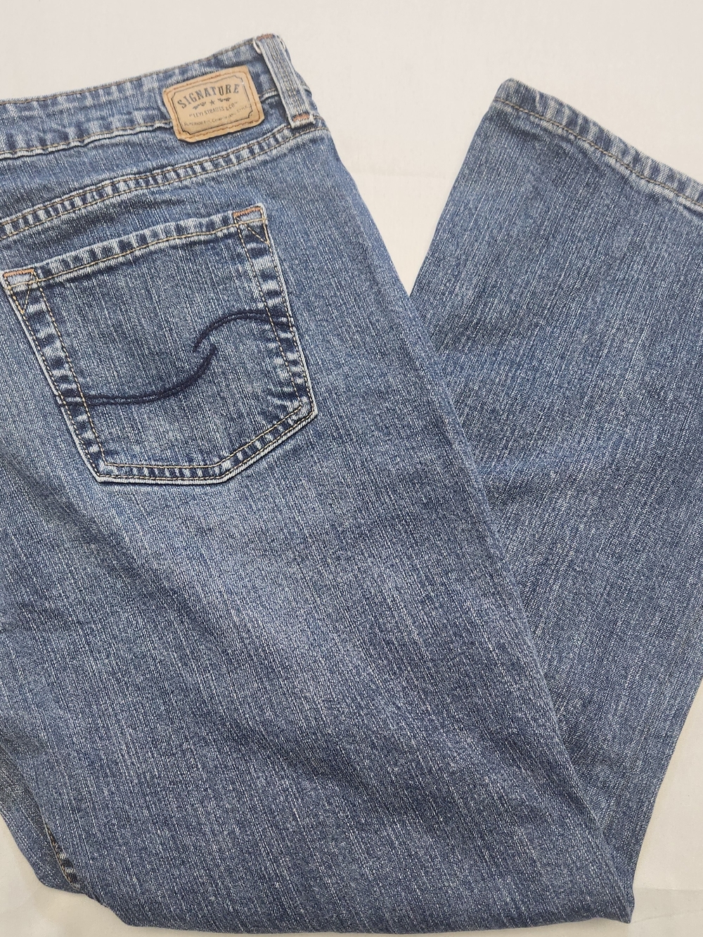 Levi's Signature Low Rise Boot Cut Size 16 Misses Short Blue Jeans 36x26 Rodeo